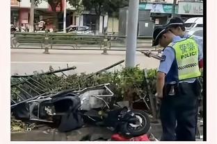 前开拓者队友！弩机：昨天我和利拉德共进晚餐 吃到了凌晨两点